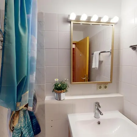 Ort Lemkenhafen Segler *